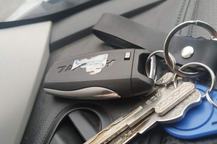 Used Haval DARGO 2021 2.0T DCT 4x4 Chinese Rural Dog Edition Vehicle Key
