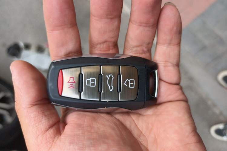 Used Haval DARGO 2021 2.0T DCT Two-Wheel Drive Chinese Mastiff Edition Vehicle Key