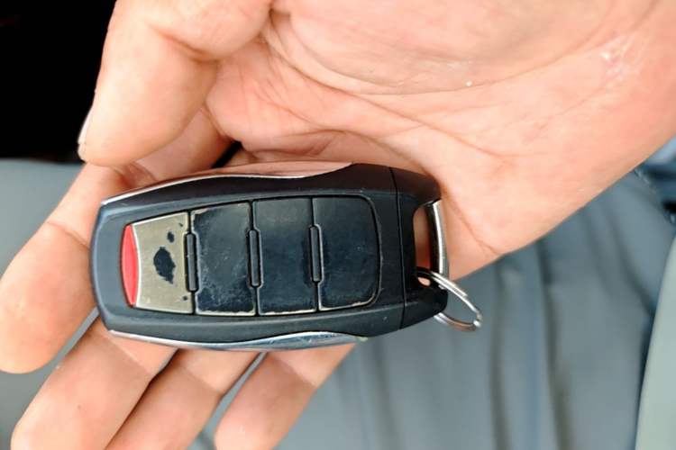 Used Haval DARGO 2021 2.0T DCT 4x4 Chinese Rural Dog Edition Vehicle Key
