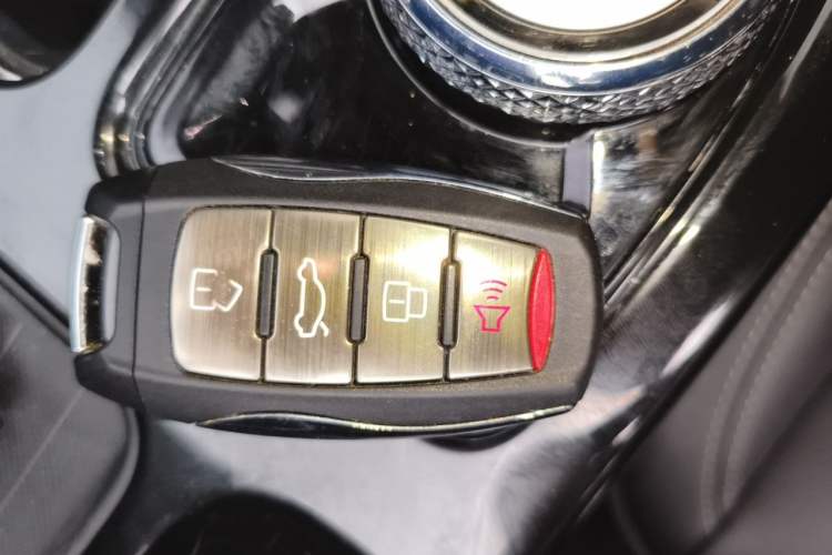 Used Haval DARGO 2021 1.5T DCT Two-Wheel Drive "Mǎquǎn" Edition Vehicle Key