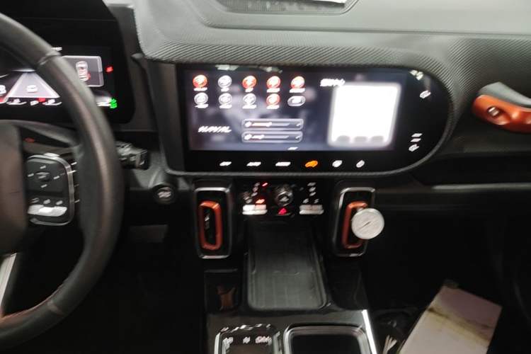 Used Haval DARGO 2021 2.0T DCT 4x4 Chinese Rural Dog Edition Audio And AC Panel