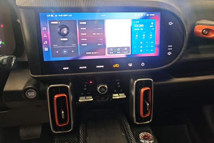 Used Haval DARGO 2021 2.0T DCT 4x4 Chinese Rural Dog Edition Audio And AC Panel