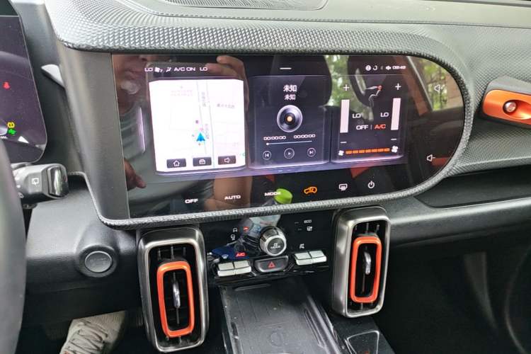 Used Haval DARGO 2021 1.5T DCT Two-Wheel Drive Border Collie Edition Audio And AC Panel