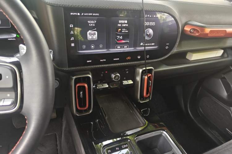 Used Haval DARGO 2021 1.5T DCT Two-Wheel Drive Border Collie Edition Audio And AC Panel