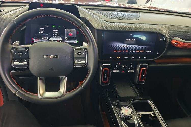 Used Haval DARGO 2021 2.0T DCT All-Wheel-Drive "Hao Tian Quan" Edition Center Console