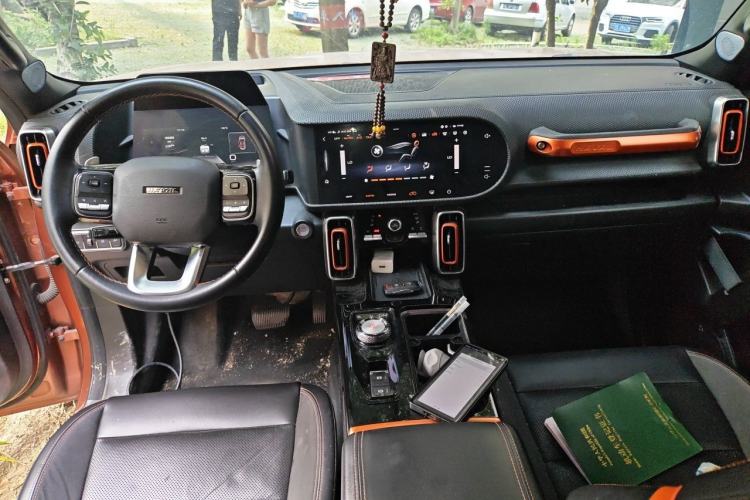 Used Haval DARGO 2021 2.0T DCT All-Wheel-Drive "Hao Tian Quan" Edition Center Console