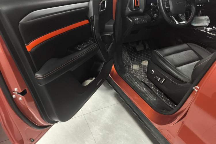 Used Haval DARGO 2021 2.0T DCT Two-Wheel Drive Chinese Mastiff Edition Driver Seat