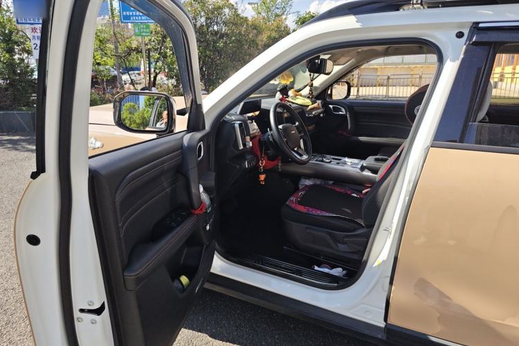 Used Haval DARGO 2021 1.5T DCT Two-Wheel Drive Husky Edition Driver Seat