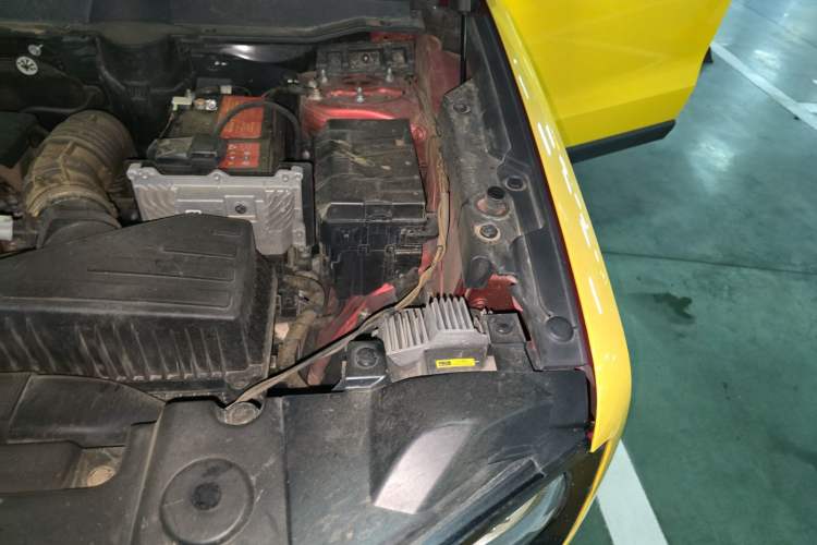 Used Haval DARGO 2021 1.5T DCT Two-Wheel Drive "Mǎquǎn" Edition Engine Bay Left