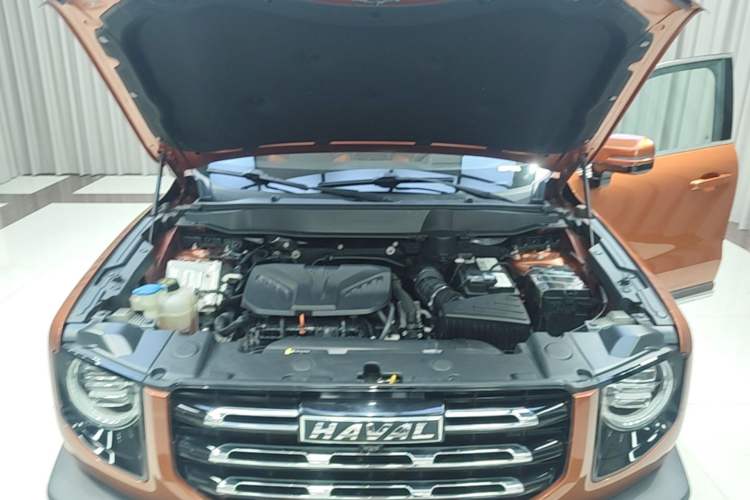 Used Haval DARGO 2021 2.0T DCT 4x4 Chinese Rural Dog Edition Engine Bay