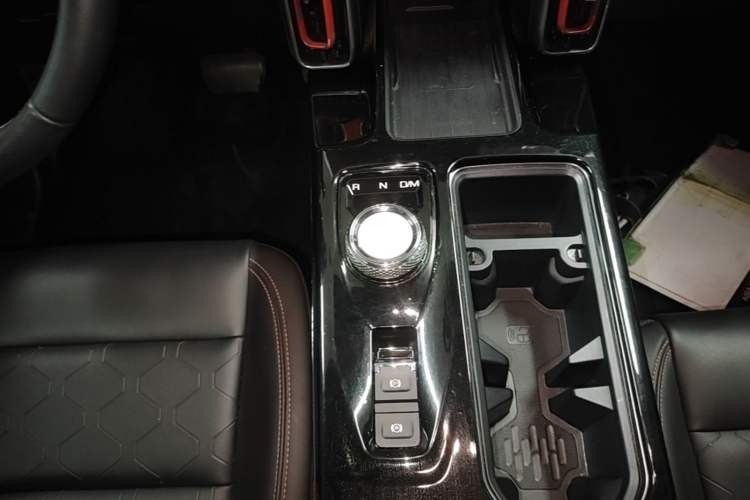 Used Haval DARGO 2021 2.0T DCT 4x4 Chinese Rural Dog Edition Gear Lever
