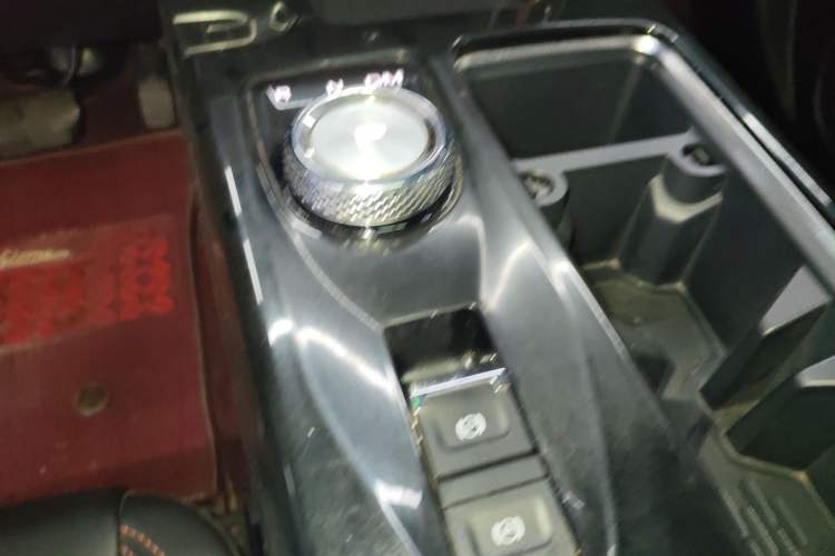 Used Haval DARGO 2021 1.5T DCT Two-Wheel Drive Border Collie - Wangcai Edition Gear Lever