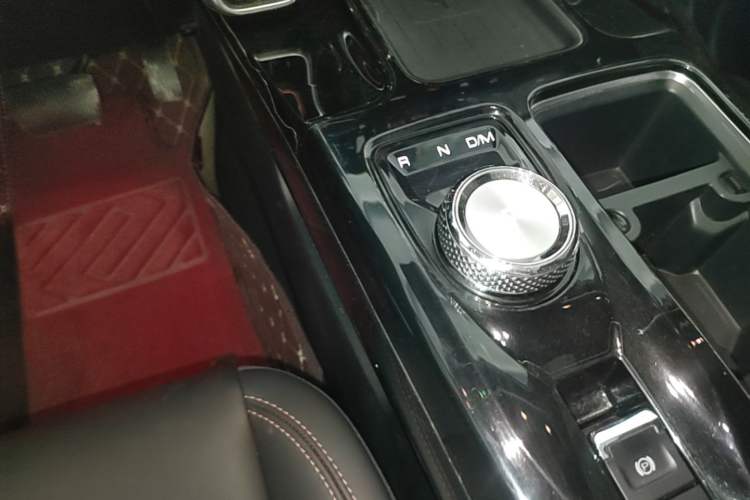 Used Haval DARGO 2021 1.5T DCT Two-Wheel Drive Border Collie - Wangcai Edition Gear Lever