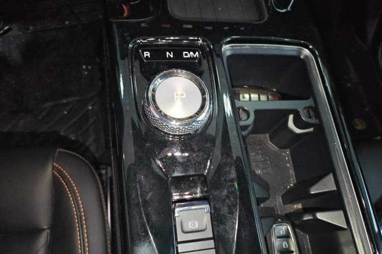 Used Haval DARGO  Gear Lever