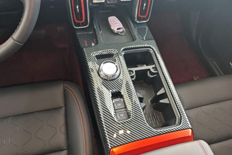 Used Haval DARGO 2021 2.0T DCT Two-Wheel Drive Chinese Mastiff Edition Gear Lever