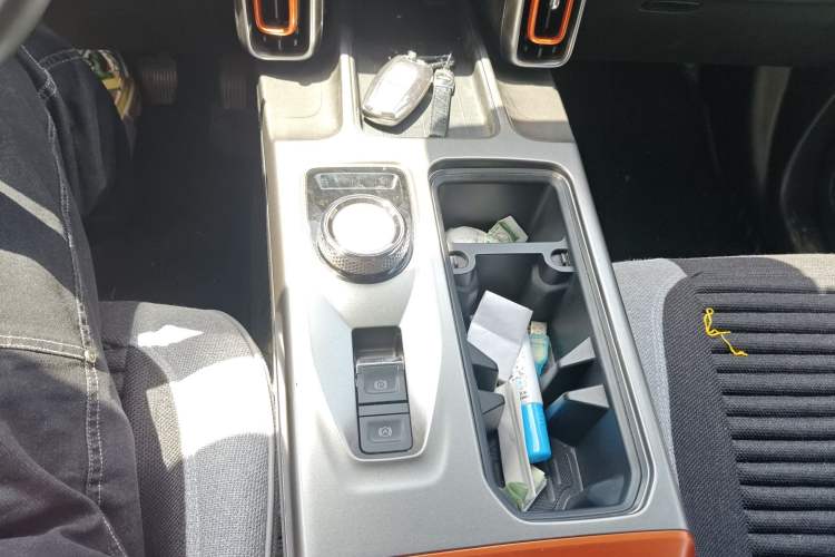 Used Haval DARGO 2021 1.5T DCT Two-Wheel Drive Labrador Edition Gear Lever