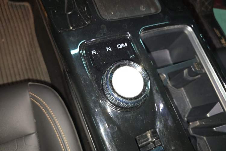 Used Haval DARGO 2021 1.5T DCT Two-Wheel Drive "Mǎquǎn" Edition Gear Lever