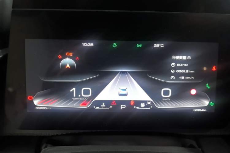 Used Haval DARGO 2021 1.5T DCT Two-Wheel Drive "Mǎquǎn" Edition Instrument Cluster
