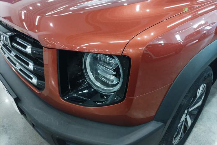 Used Haval DARGO 2021 1.5T DCT Two-Wheel Drive Labrador Edition Left Front Headlight