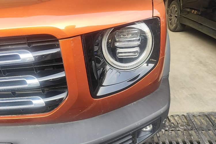Used Haval DARGO 2021 1.5T DCT Two-Wheel Drive "Mǎquǎn" Edition Left Front Headlight