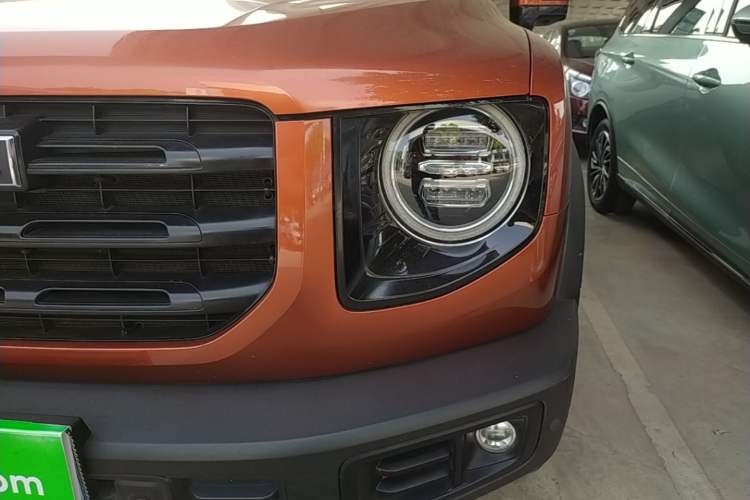 Used Haval DARGO 2021 1.5T DCT Two-Wheel Drive "Mǎquǎn" Edition Left Front Headlight