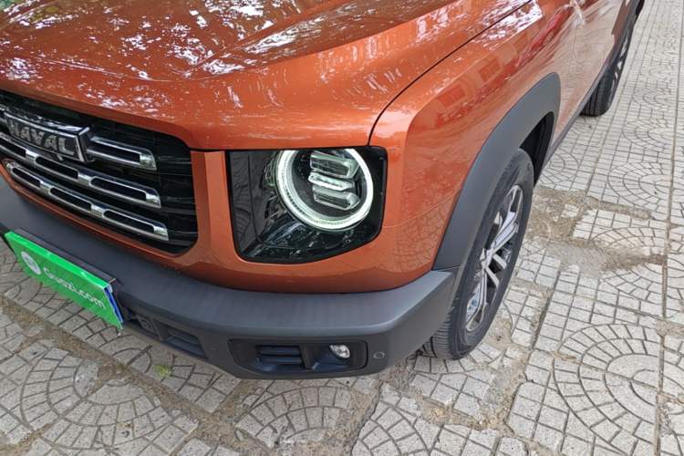 Used Haval DARGO 2021 1.5T DCT Two-Wheel Drive Border Collie Edition Left Front Headlight