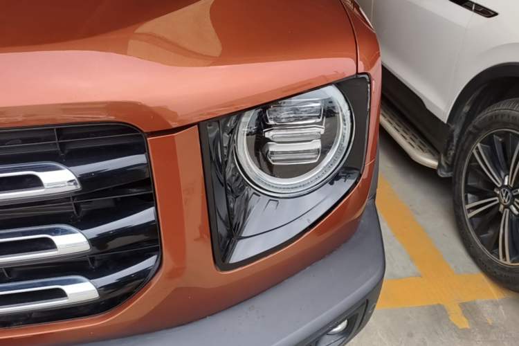 Used Haval DARGO 2021 1.5T DCT Two-Wheel Drive Border Collie - Wangcai Edition Left Front Headlight