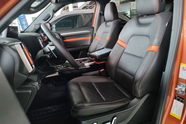 Used Haval DARGO 2021 2.0T DCT 4x4 Chinese Rural Dog Edition Left Front Seat