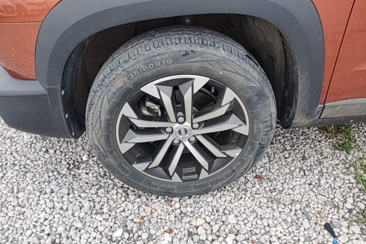 Used Haval DARGO 2021 1.5T DCT Two-Wheel Drive Border Collie Edition Left Front Wheel Hub