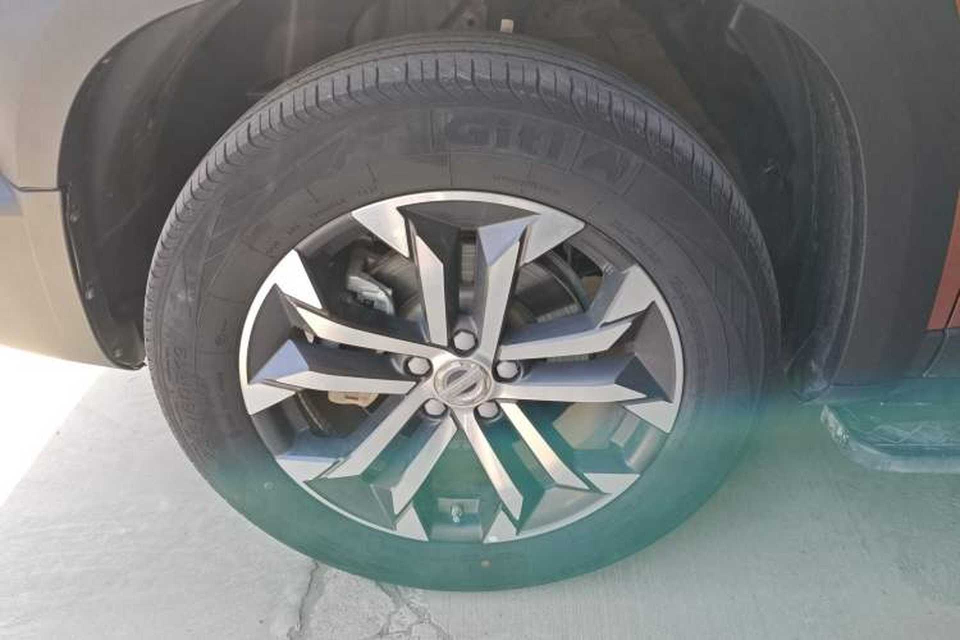 Used Haval DARGO 2021 1.5T DCT Two-Wheel Drive Border Collie Edition Left Front Wheel Hub