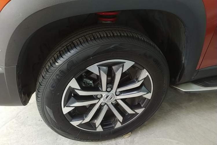 Used Haval DARGO 2021 1.5T DCT Two-Wheel Drive "Mǎquǎn" Edition Left Front Wheel Hub