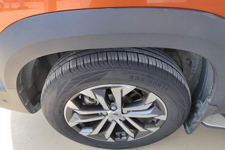 Used Haval DARGO 2021 1.5T DCT Two-Wheel Drive "Mǎquǎn" Edition Left Front Wheel Hub