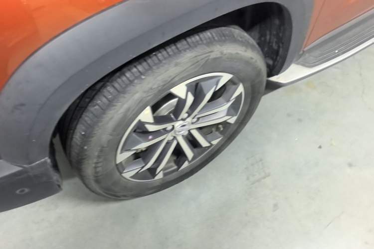 Used Haval DARGO 2021 1.5T DCT Two-Wheel Drive "Mǎquǎn" Edition Left Front Wheel Hub