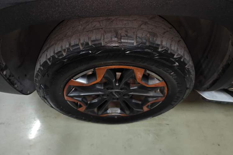 Used Haval DARGO 2021 2.0T DCT All-Wheel-Drive "Hao Tian Quan" Edition Left Front Wheel Hub