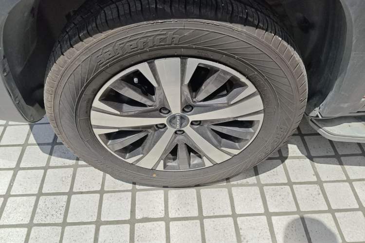 Used Haval DARGO 2021 1.5T DCT Two-Wheel Drive Labrador Edition Left Front Wheel Hub