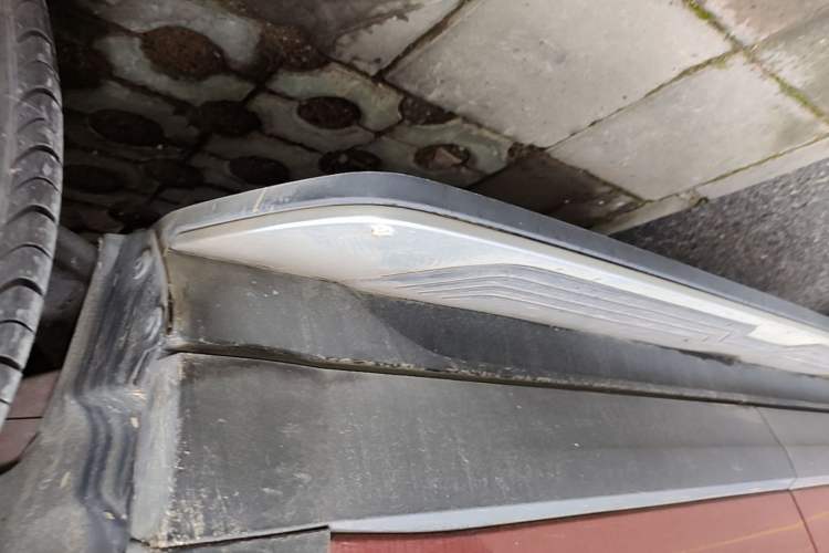 Used Haval DARGO 2021 1.5T DCT Two-Wheel Drive "Mǎquǎn" Edition Left Side Sill
