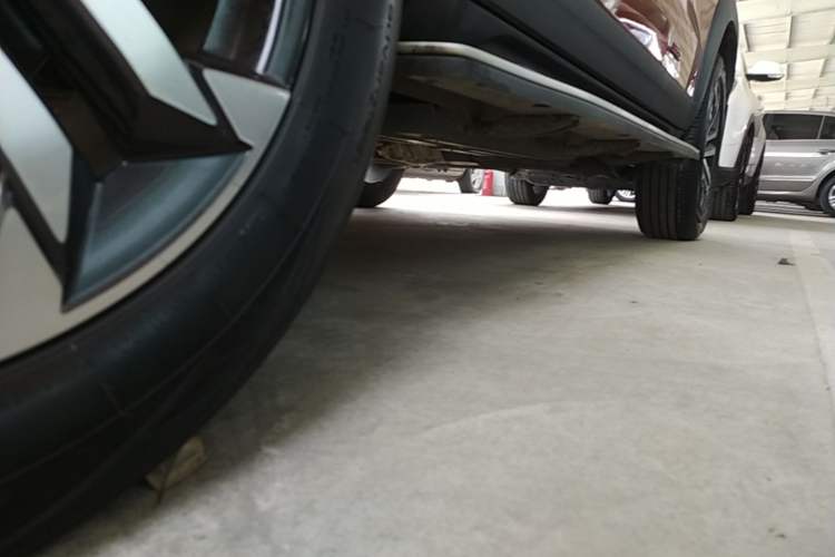 Used Haval DARGO 2021 1.5T DCT Two-Wheel Drive "Mǎquǎn" Edition Left Side Sill