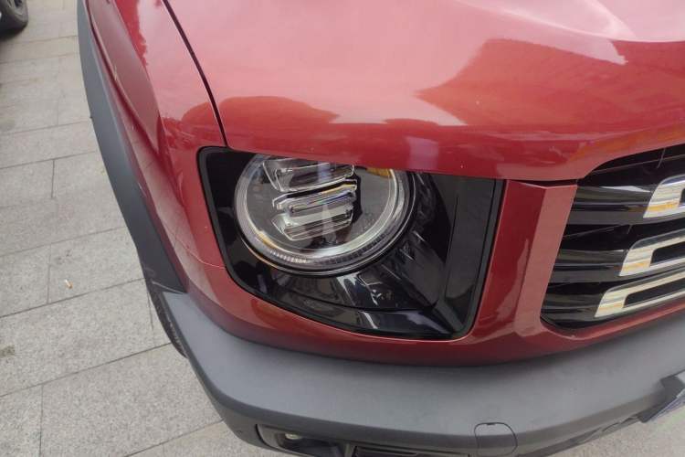 Used Haval DARGO 2021 1.5T DCT Two-Wheel Drive Border Collie Edition Right Front Headlight