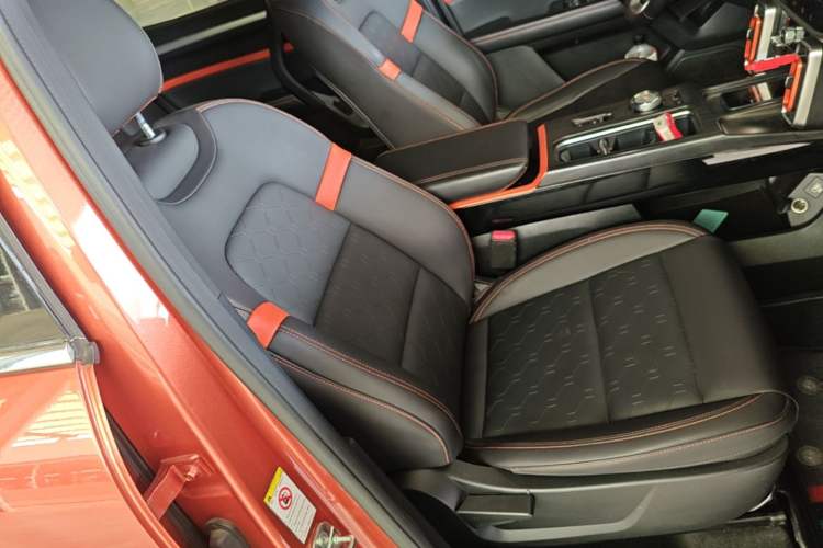 Used Haval DARGO 2021 2.0T DCT Two-Wheel Drive Chinese Mastiff Edition Right Front Seat