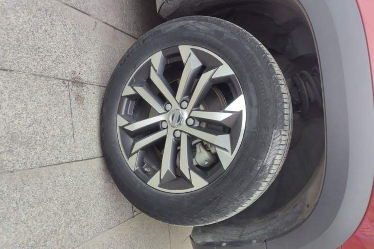 Used Haval DARGO 2021 1.5T DCT Two-Wheel Drive Border Collie Edition Right Front Wheel Hub