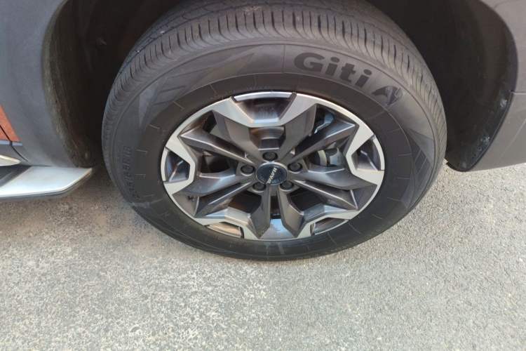 Used Haval DARGO 2021 2.0T DCT 4x4 Chinese Rural Dog Edition Right Front Wheel Hub