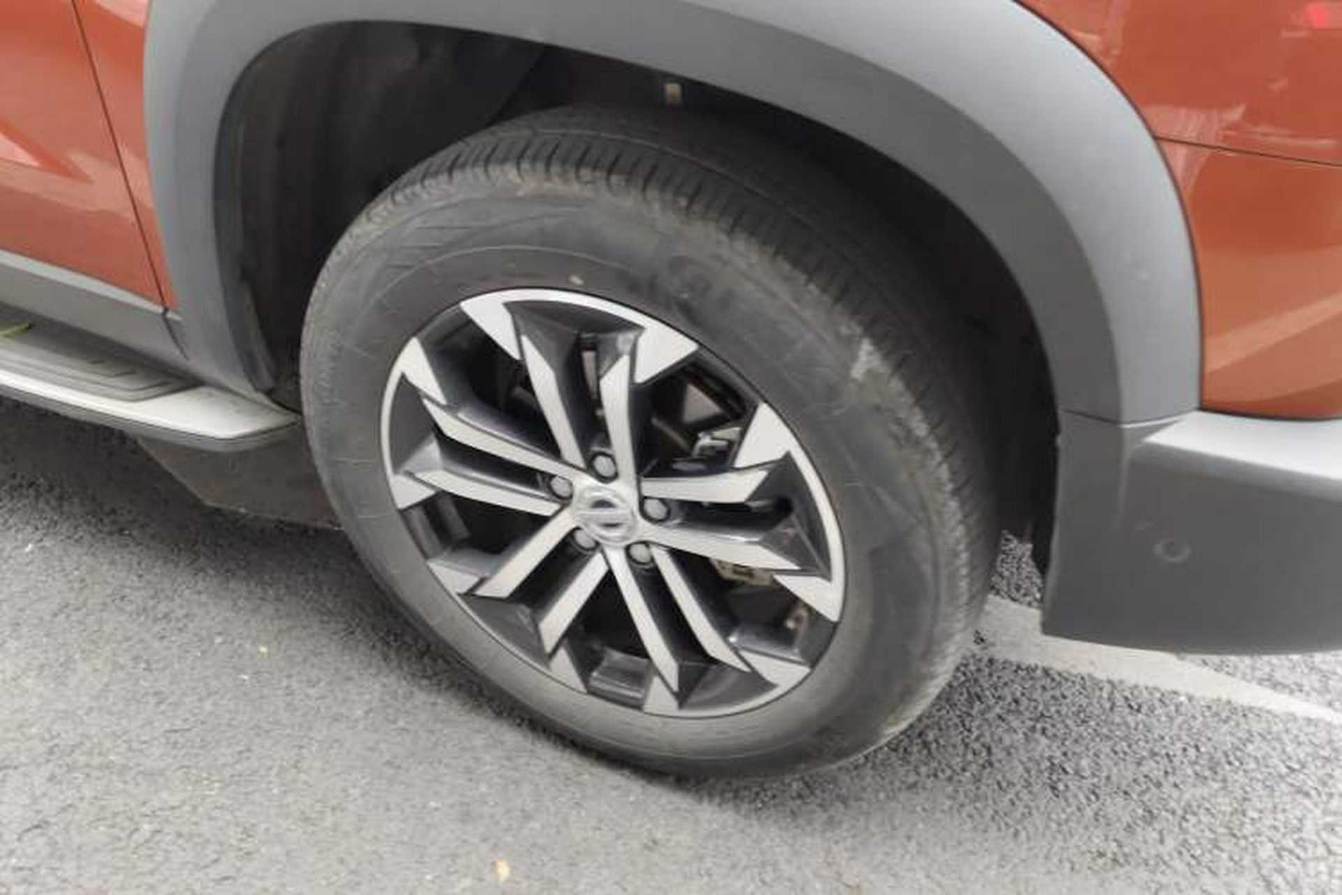 Used Haval DARGO 2021 1.5T DCT Two-Wheel Drive "Mǎquǎn" Edition Right Front Wheel Hub