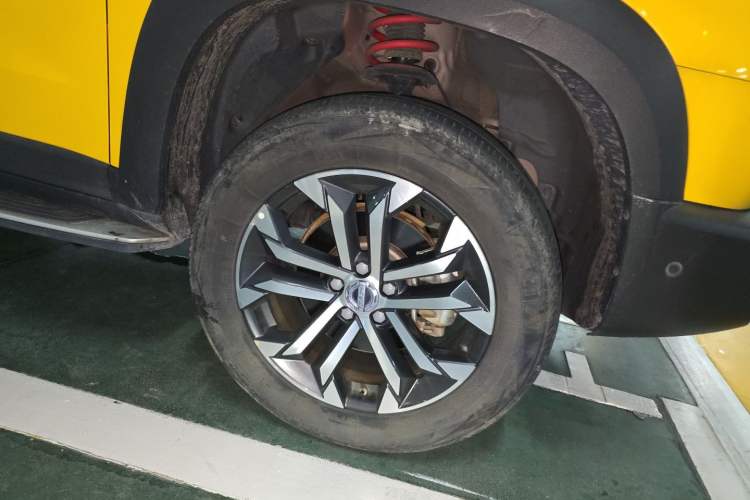 Used Haval DARGO 2021 1.5T DCT Two-Wheel Drive "Mǎquǎn" Edition Right Front Wheel Hub