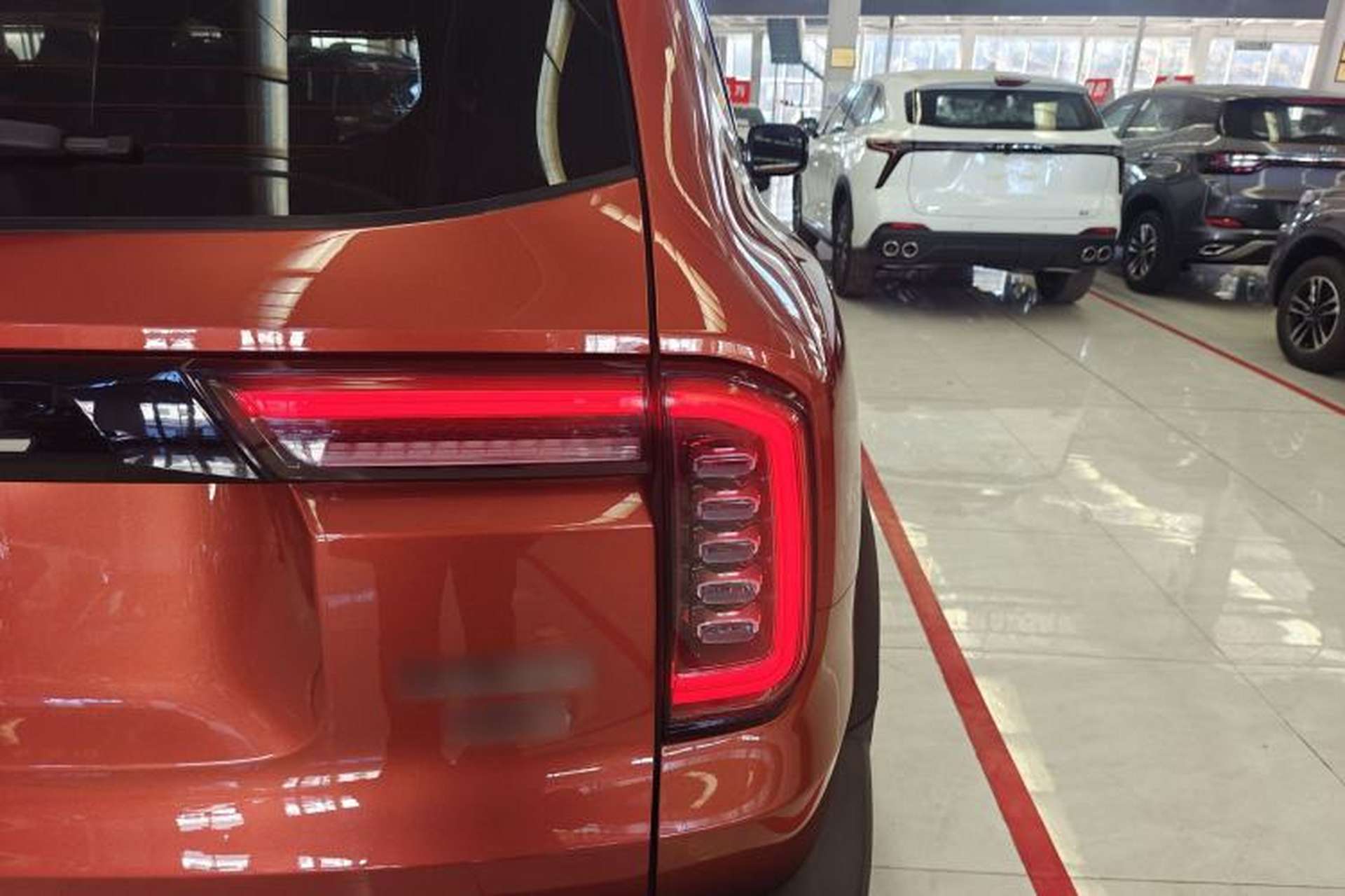 Used Haval DARGO 2021 2.0T DCT All-Wheel-Drive "Hao Tian Quan" Edition Right Rear Taillight