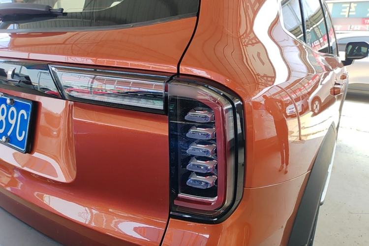 Used Haval DARGO 2021 1.5T DCT Two-Wheel Drive "Mǎquǎn" Edition Right Rear Taillight