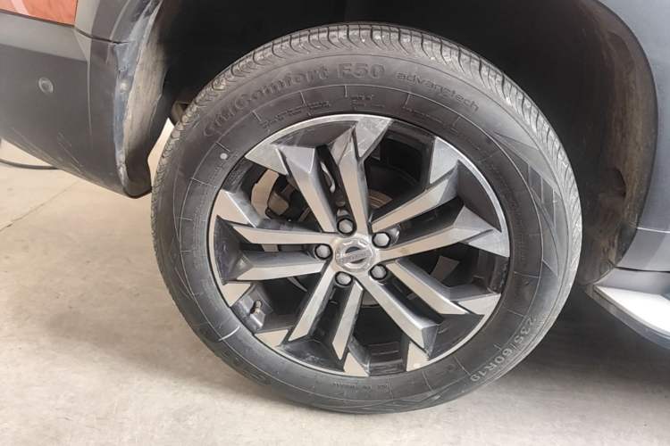 Used Haval DARGO 2021 1.5T DCT Two-Wheel Drive "Mǎquǎn" Edition Right Rear Wheel Hub