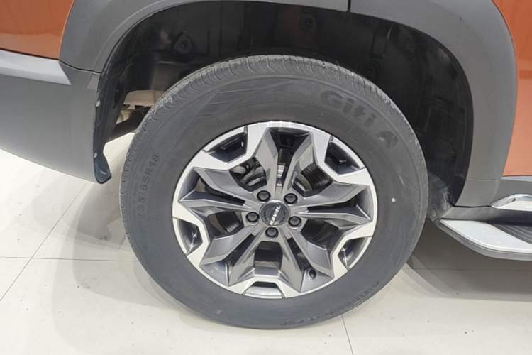 Used Haval DARGO 2021 2.0T DCT 4x4 Chinese Rural Dog Edition Right Rear Wheel Hub