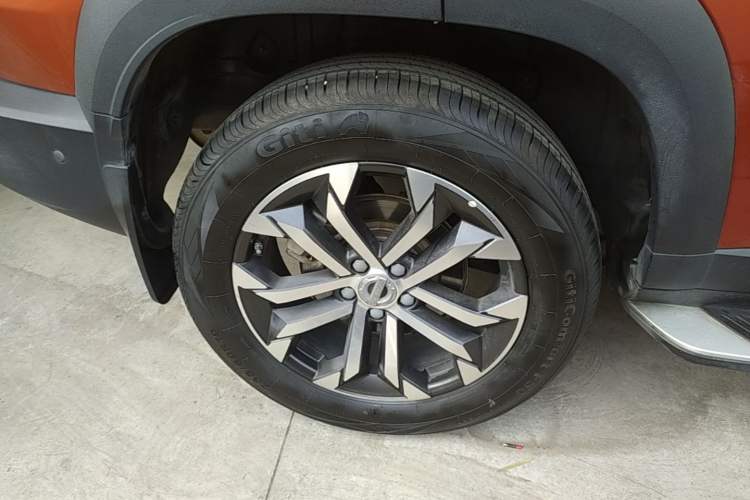 Used Haval DARGO 2021 1.5T DCT Two-Wheel Drive "Mǎquǎn" Edition Right Rear Wheel Hub