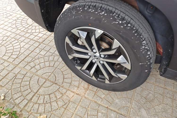 Used Haval DARGO 2021 1.5T DCT Two-Wheel Drive Border Collie Edition Right Rear Wheel Hub