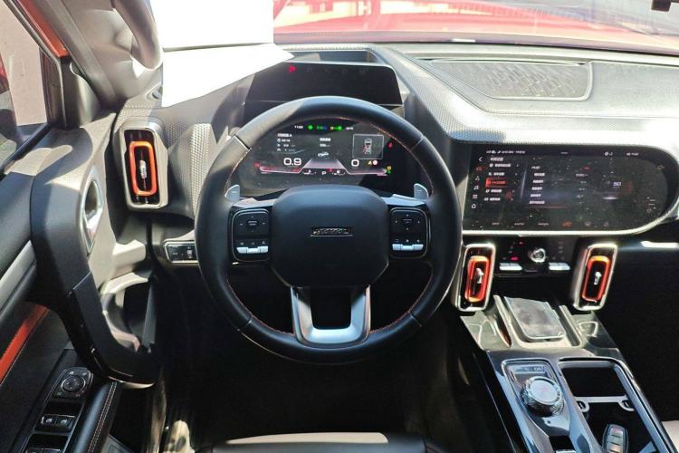 Used Haval DARGO 2021 2.0T DCT 4x4 Chinese Rural Dog Edition Steering Wheel